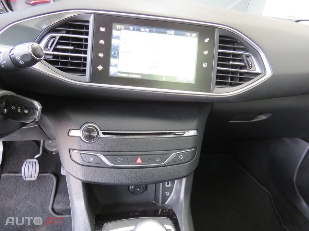 Peugeot 308 SW 1.6 HDI Panorâmico