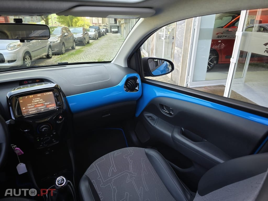 Toyota Aygo 1.0 X-Play Plus
