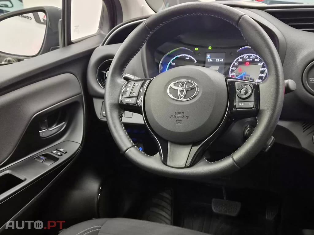 Toyota Yaris 1.5 HSD Comfort+P.Style