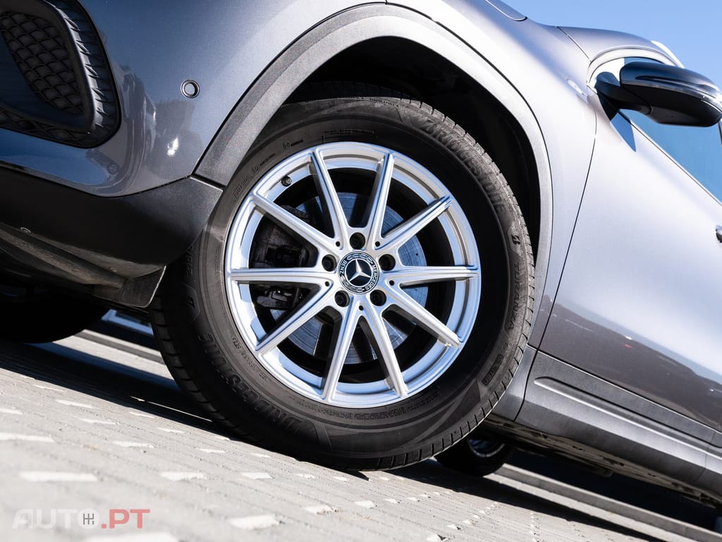 Mercedes-Benz GLA 180 d — fotografia 5