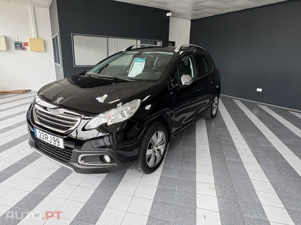 Peugeot 2008 1.2 PureTech Style