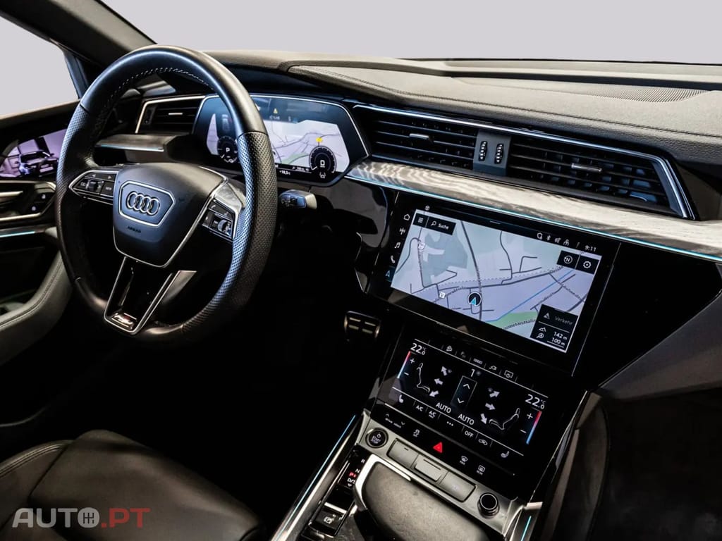 Audi Q8 E-Tron I.V.A DEDUTÍVEL  S LINE