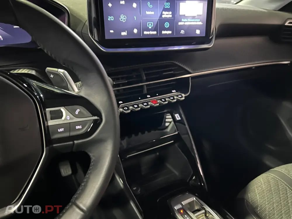 Peugeot 208 1.2 Hybrid Allure e-DCS6