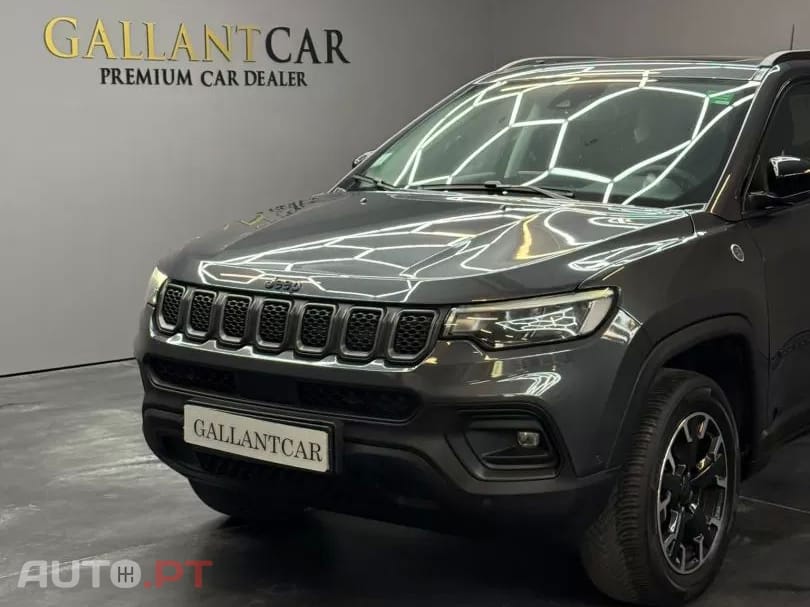 Jeep Compass 1.3 TG Trailhawk