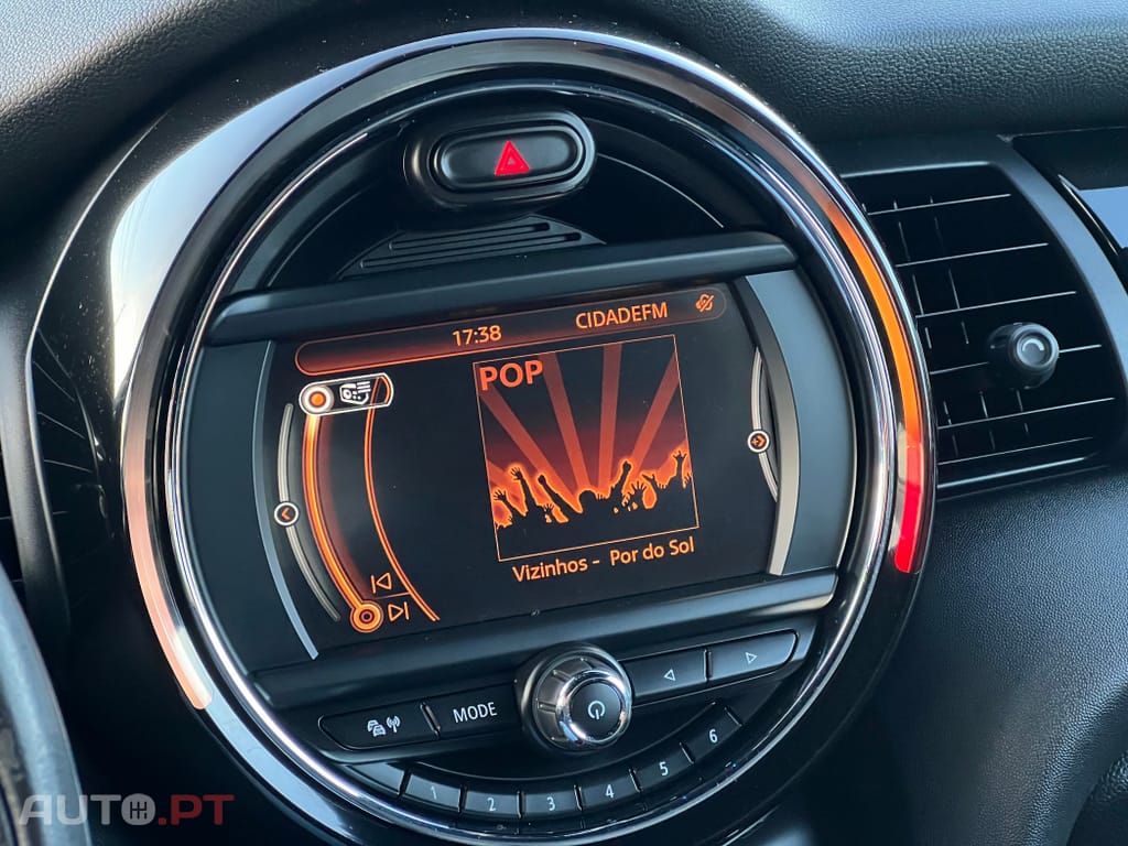 MINI Cooper Cooper D