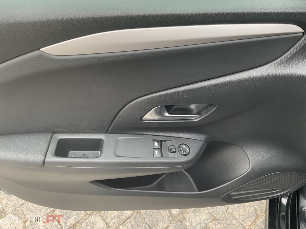 Opel Corsa 1.2 T Business Edition