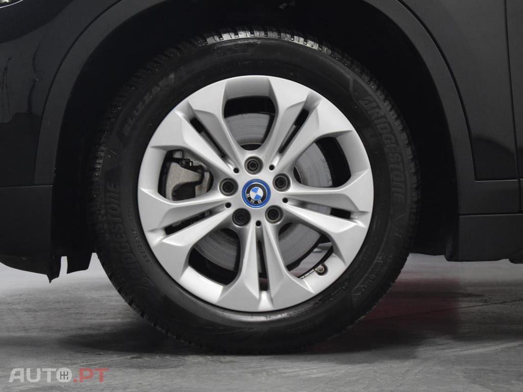 BMW X1 xDrive25e