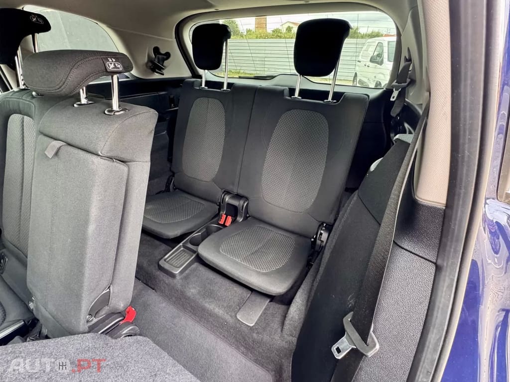 BMW 216 d 7L Advantage Auto