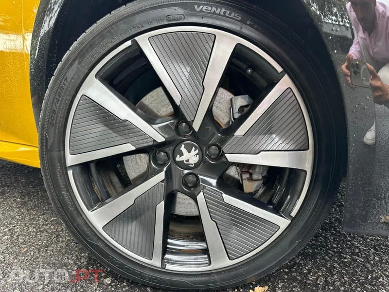 Peugeot E-208 50 kWh GT Pack