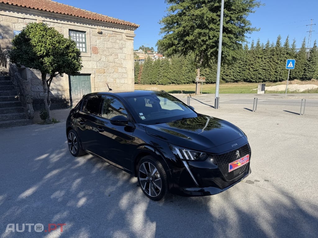 Peugeot E-208 50 kWh GT Line