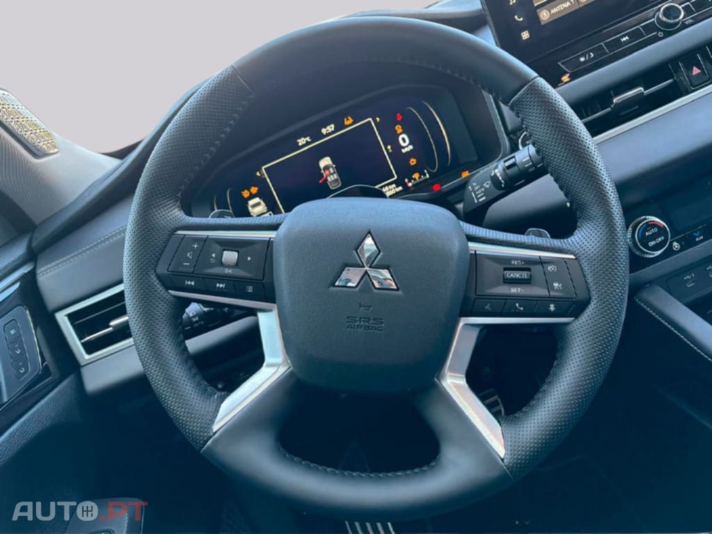 Mitsubishi Outlander I.V.A DEDUTÍVEL 2.4 Instyle