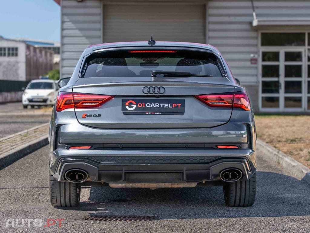 Audi RSQ3 Audi RS Q3 Sportback 2.5 TFSI quattro S tronic