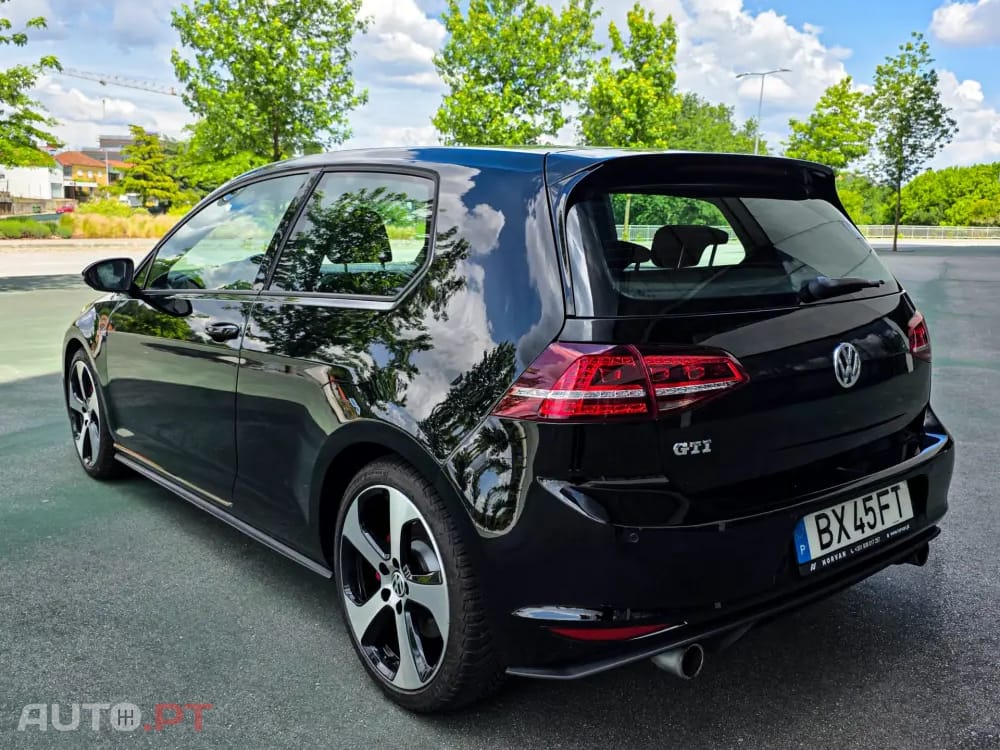 Volkswagen Golf 2.0 TSi GTi