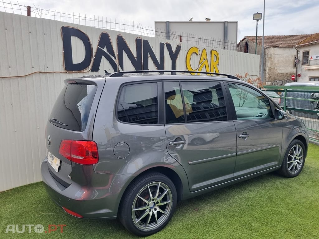 Volkswagen Touran 1.6 TDI Blue.Highine 7L