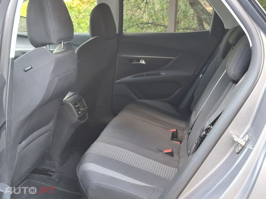 Peugeot 3008 1.6 BlueHDi Active