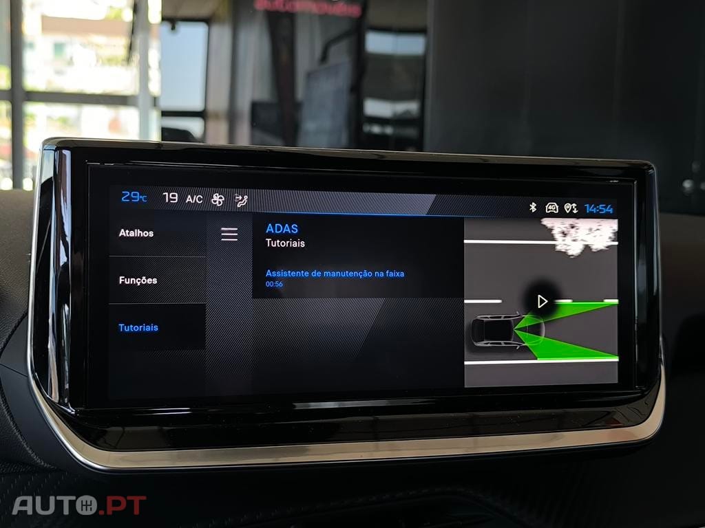 Peugeot E-2008 54 kWh Active