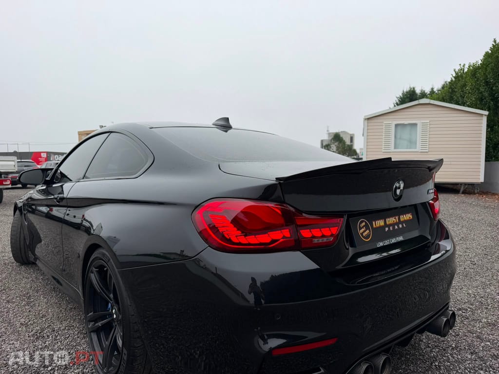 BMW M4 Auto