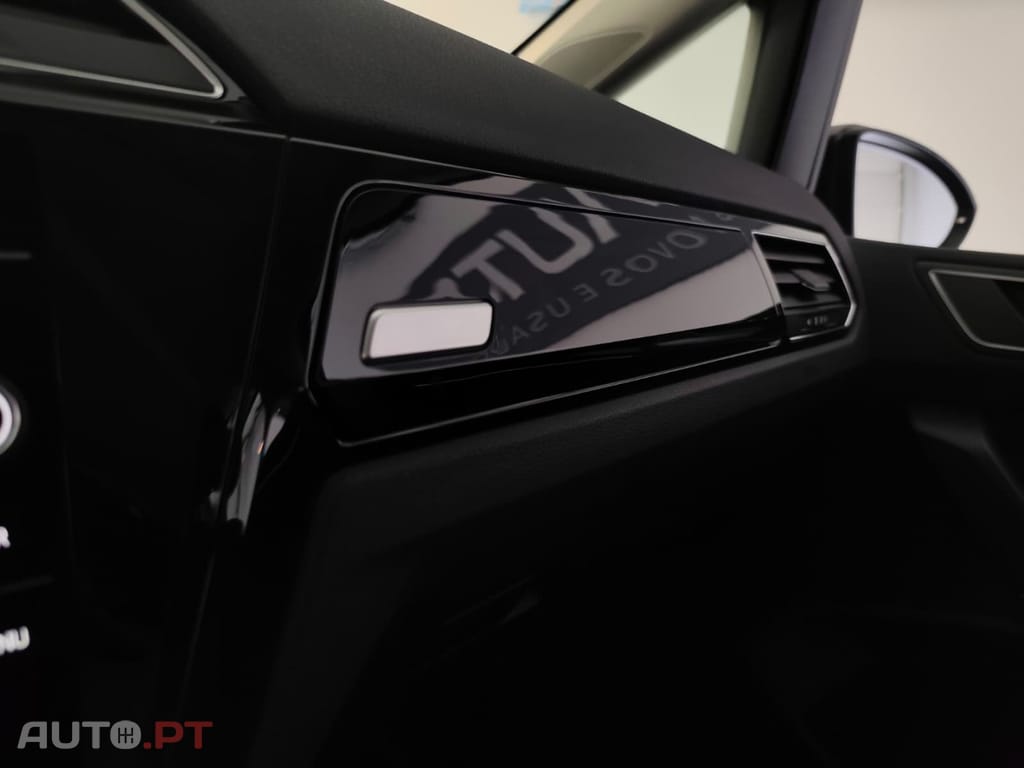 Volkswagen Touran 1.6 TDI Highline