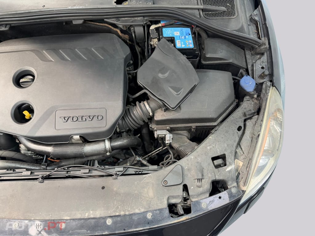 Volvo V60 1.6d  R-design