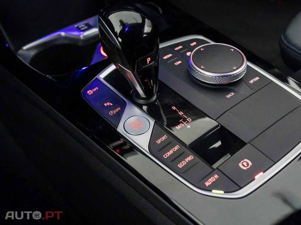 BMW 118 i Pack Desportivo M Auto