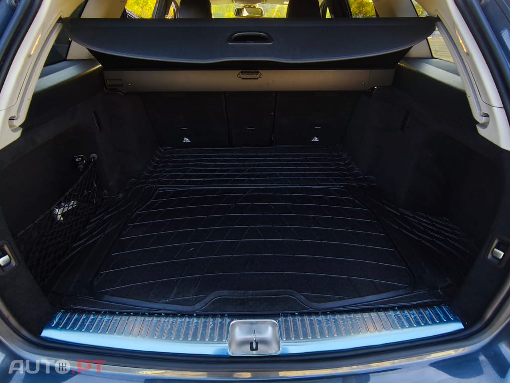 Mercedes-Benz C 250 C250 Station BlueTEC Avangarde Automático