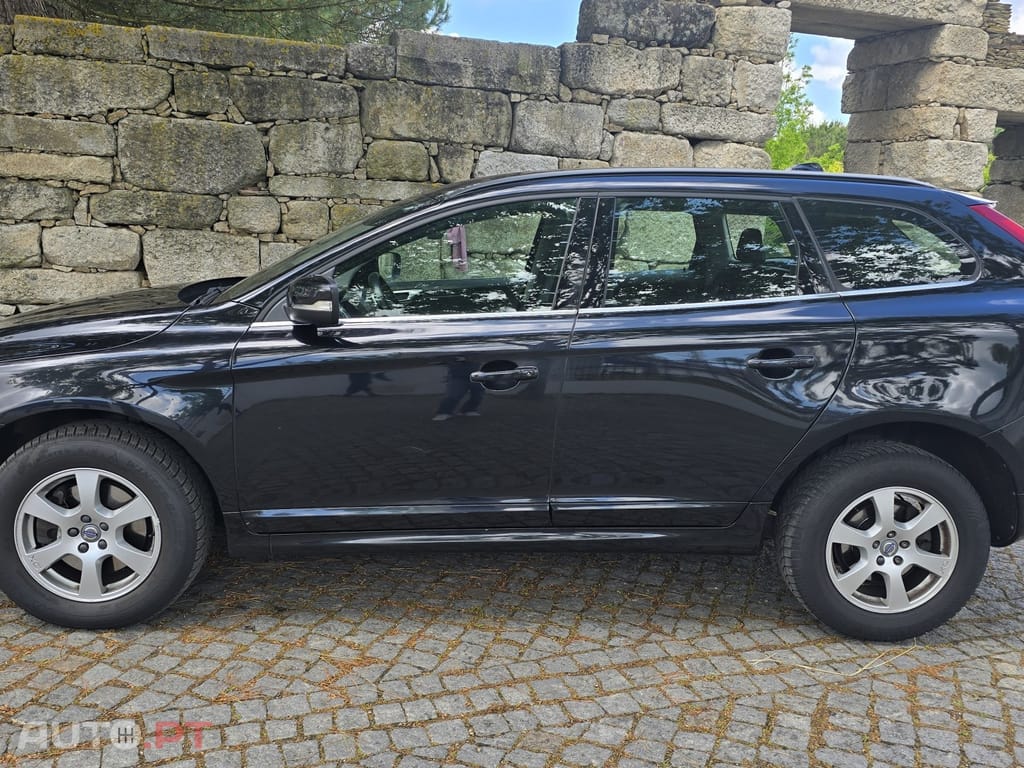 Volvo XC60 2.0 D4 Momentum Geartronic