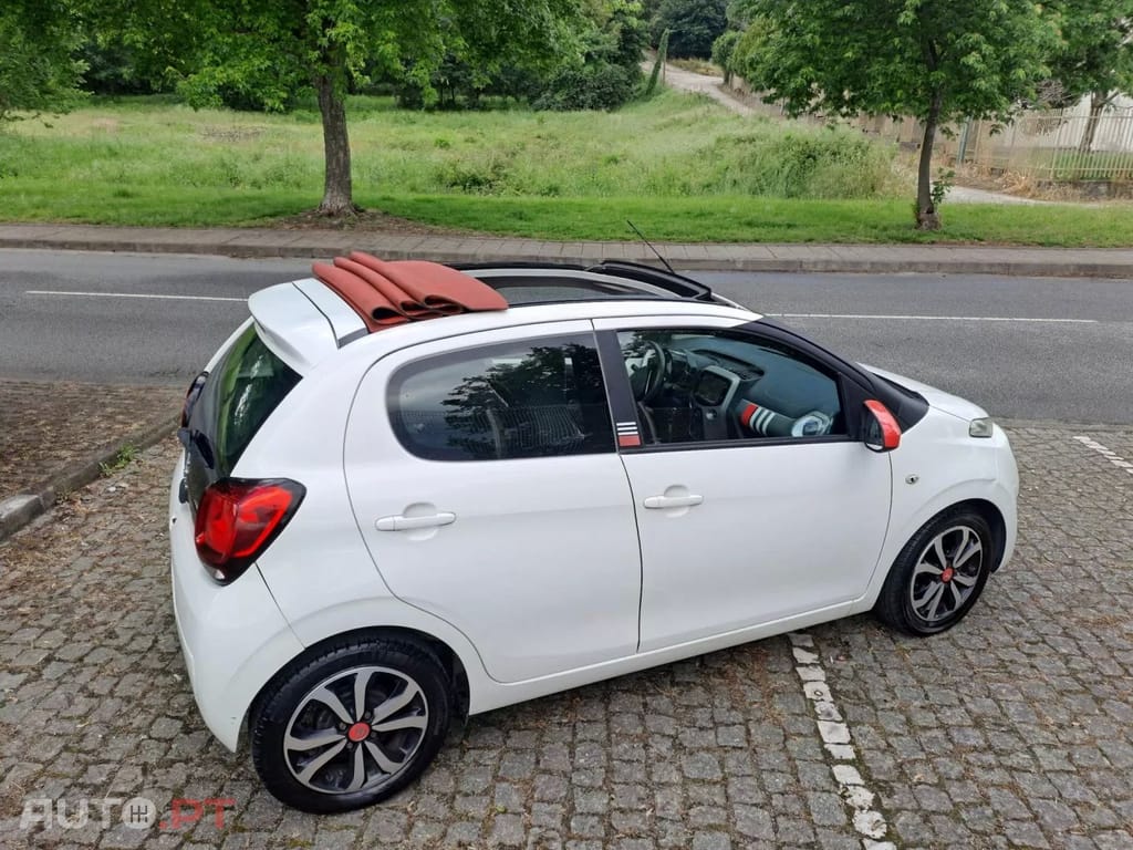 Citroen C1 1.2 VTi Shine