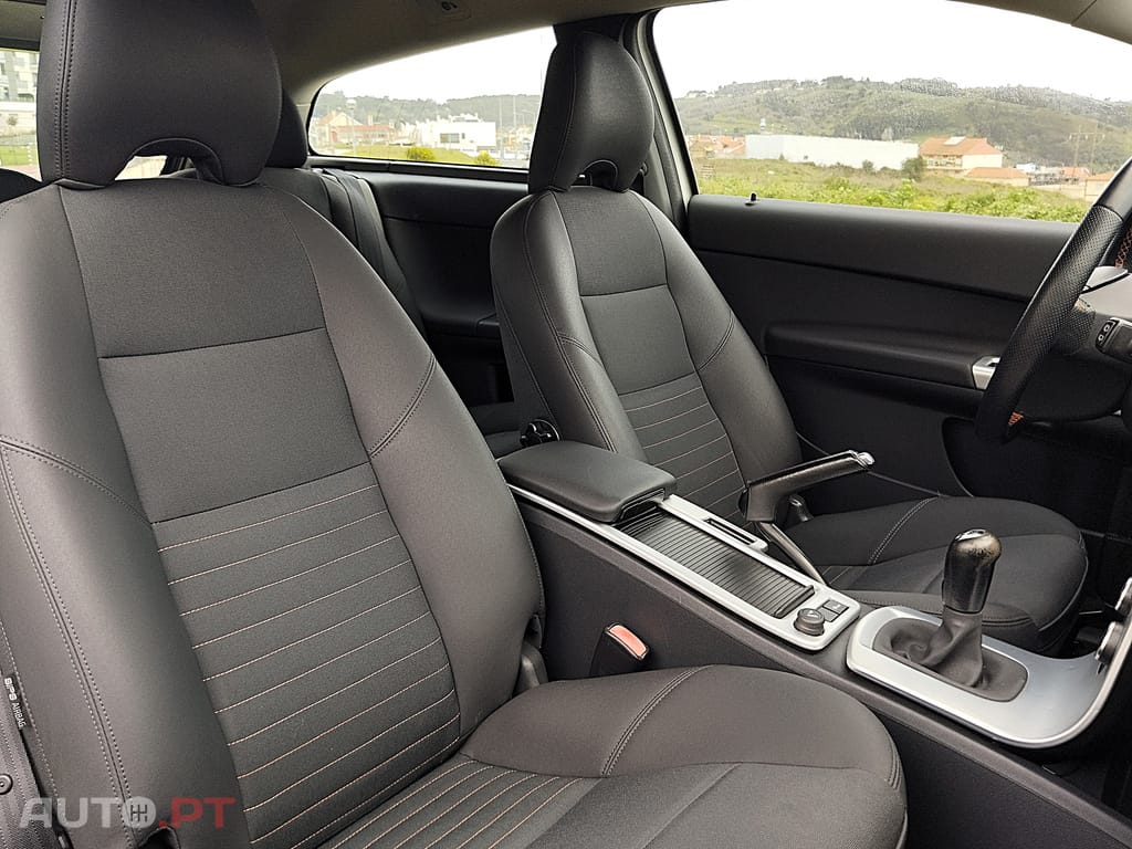 Volvo C30 1.6 D Drive 99g Momentum Start/Stop