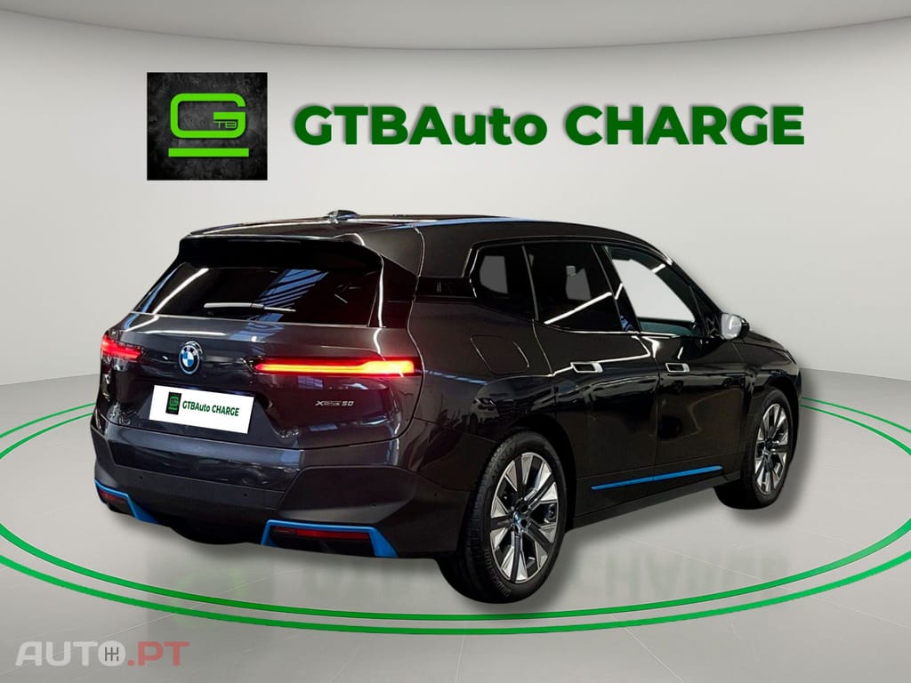 BMW iX xDrive50   I.V.A DEDUTÍVEL 