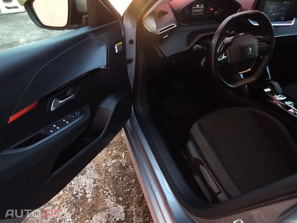 Peugeot E-208 50 kWh Active Pack