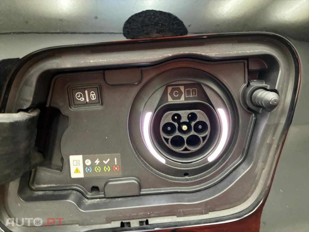 Peugeot 3008 1.6 Hybrid GT e-EAT8