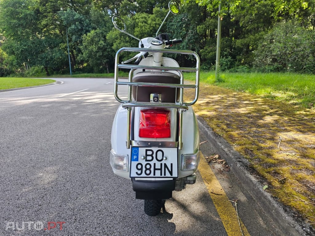 Piaggio PX 200E