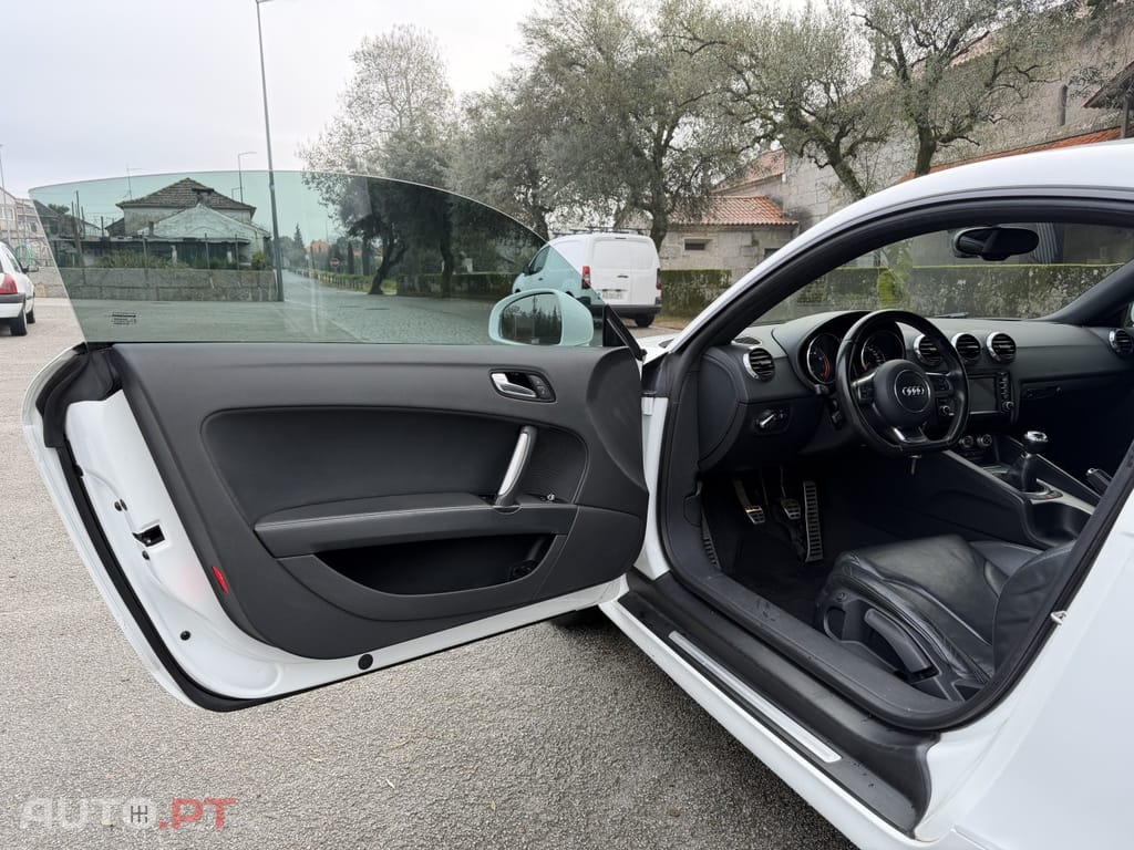 Audi TT 1.8 TFSI S-line