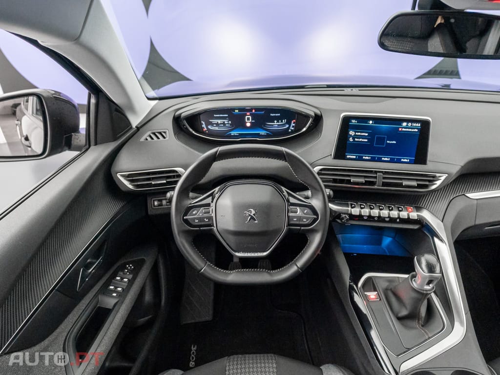 Peugeot 3008 1.5 BlueHDi Active