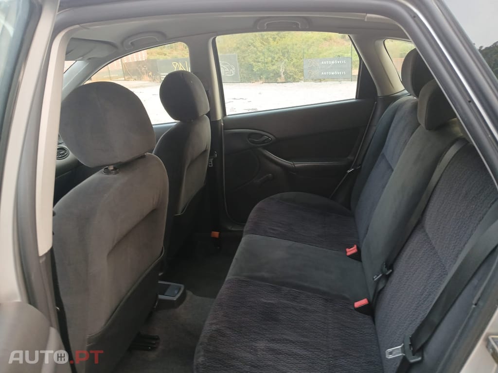 Ford Focus 1.4 Ambiente