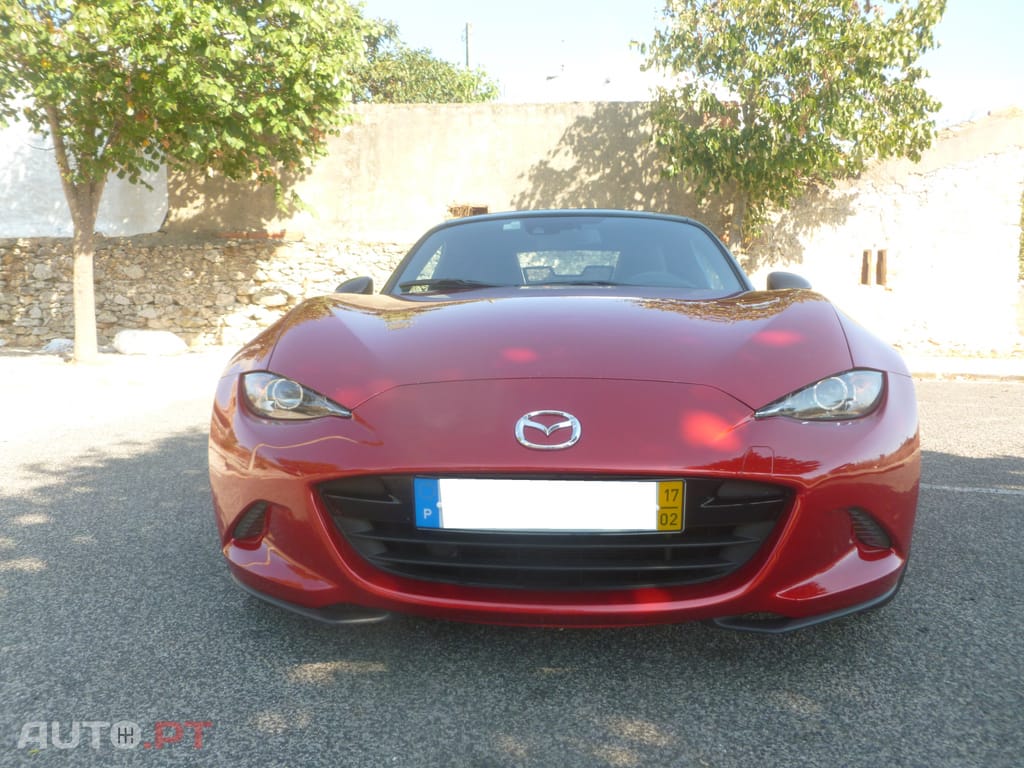 Mazda MX-5 1.5 SKYACTIV Technology Cabrio