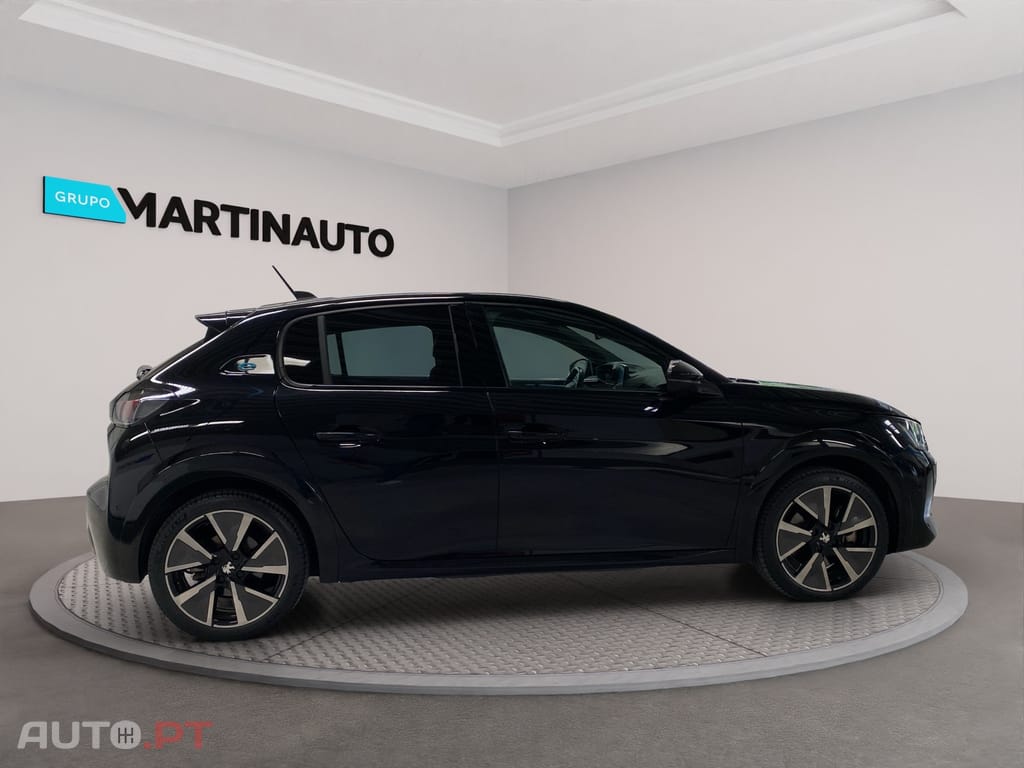 Peugeot E-208 50 kWh GT