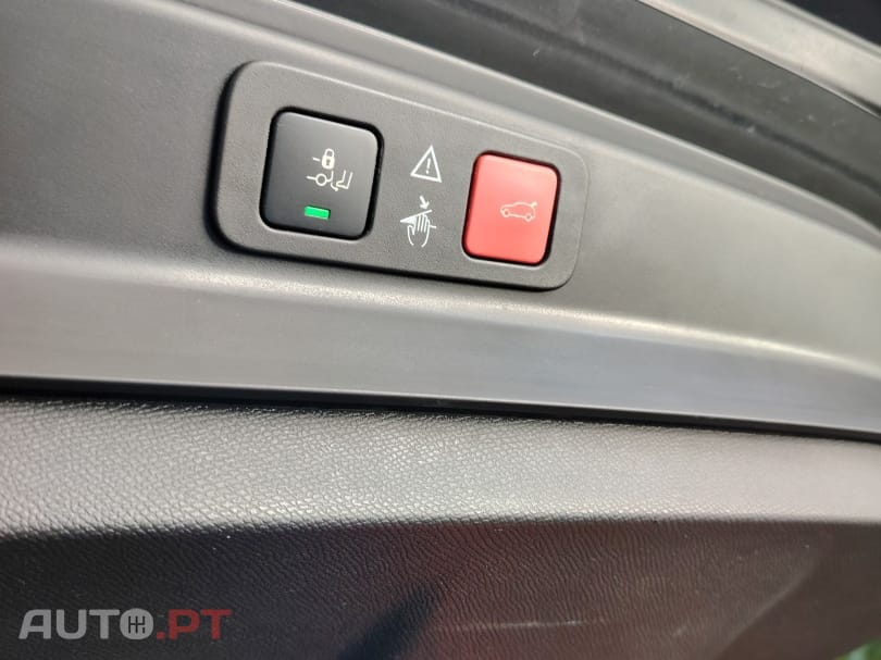 Peugeot 5008 CROSSWAY 130 CV START & STOP GRIP CONTROL