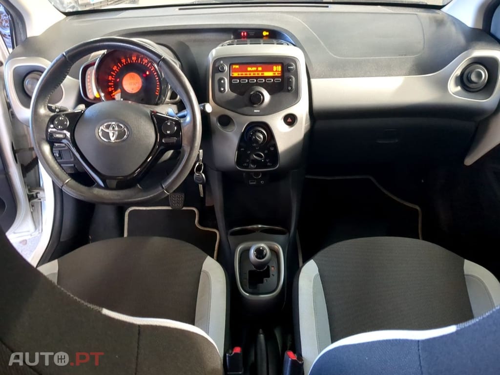 Toyota Aygo 1.0 X-Play Plus+TSS MM