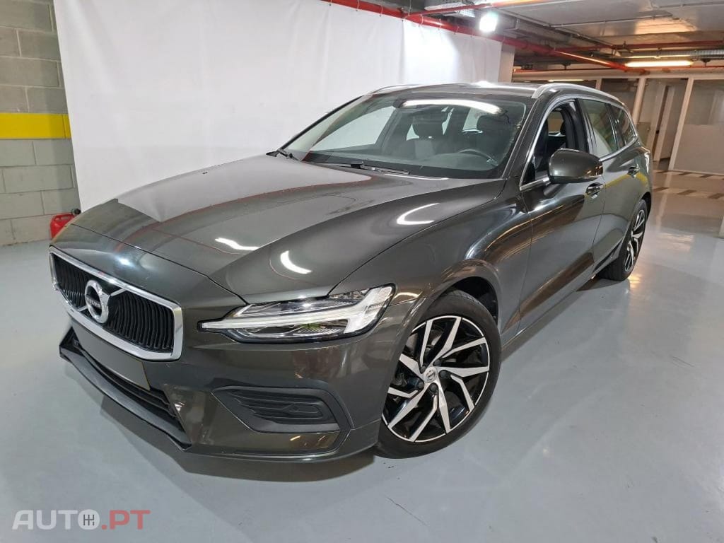Volvo V60 2.0 T4 Momentum Plus