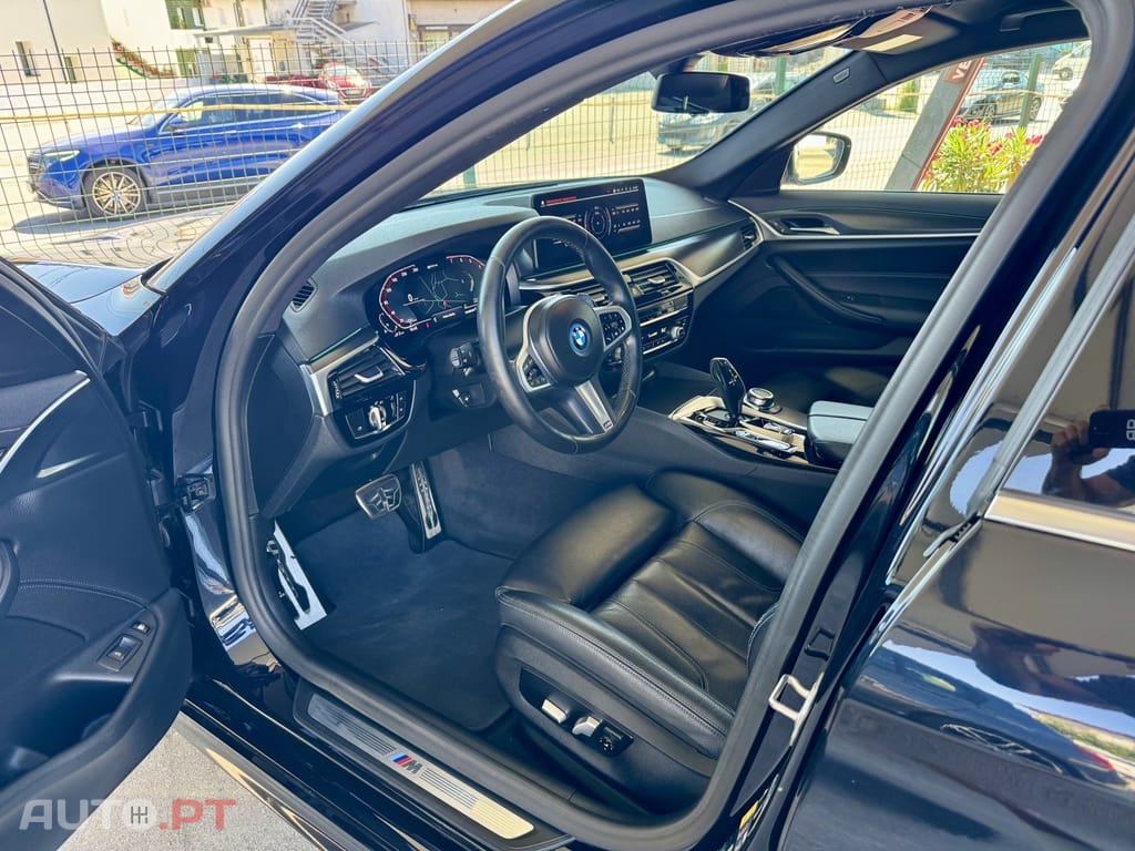 BMW 530 e Pack Desportivo M