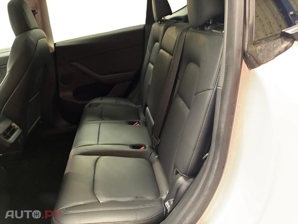 Tesla Model Y Long Range Dual Motor AWD