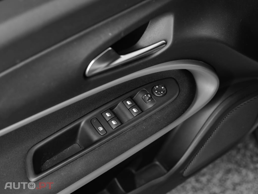 Jeep Avenger 54 kWh Longitude