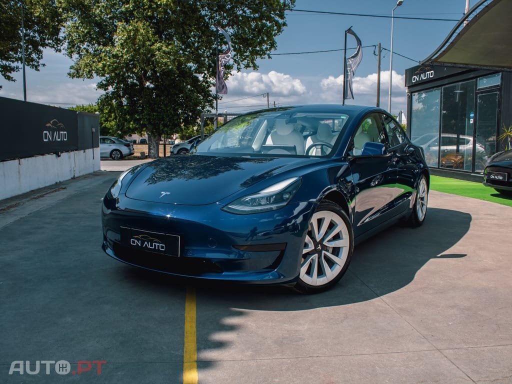 Tesla Model 3 Standard Range Plus RWD