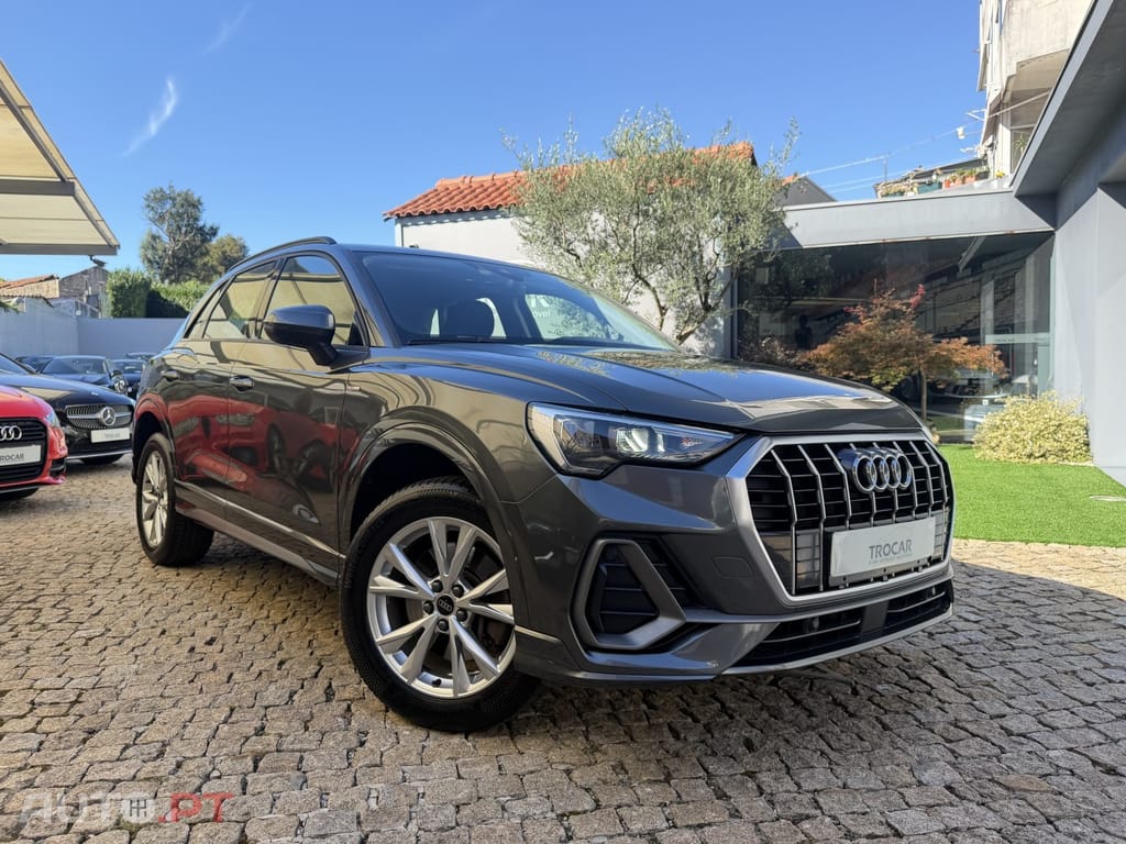Audi Q3 45 TFSIe S line S tronic