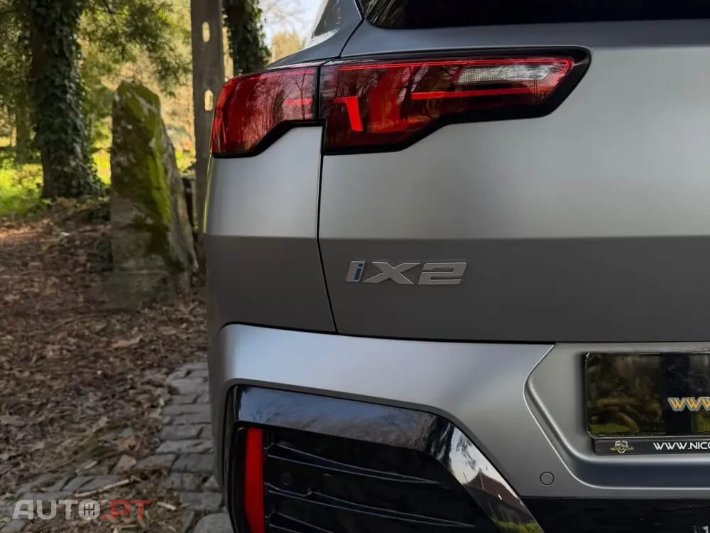 BMW iX2 xDrive30 Pack Desportivo M Pro