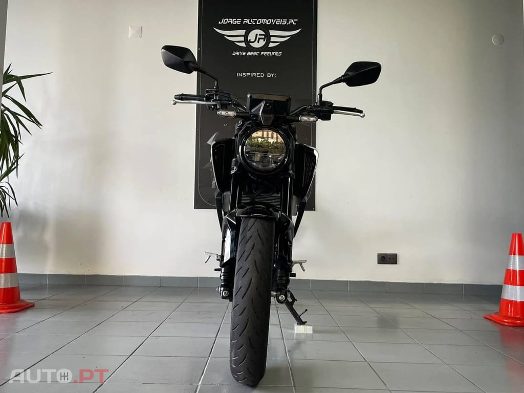 Honda CB 125 R