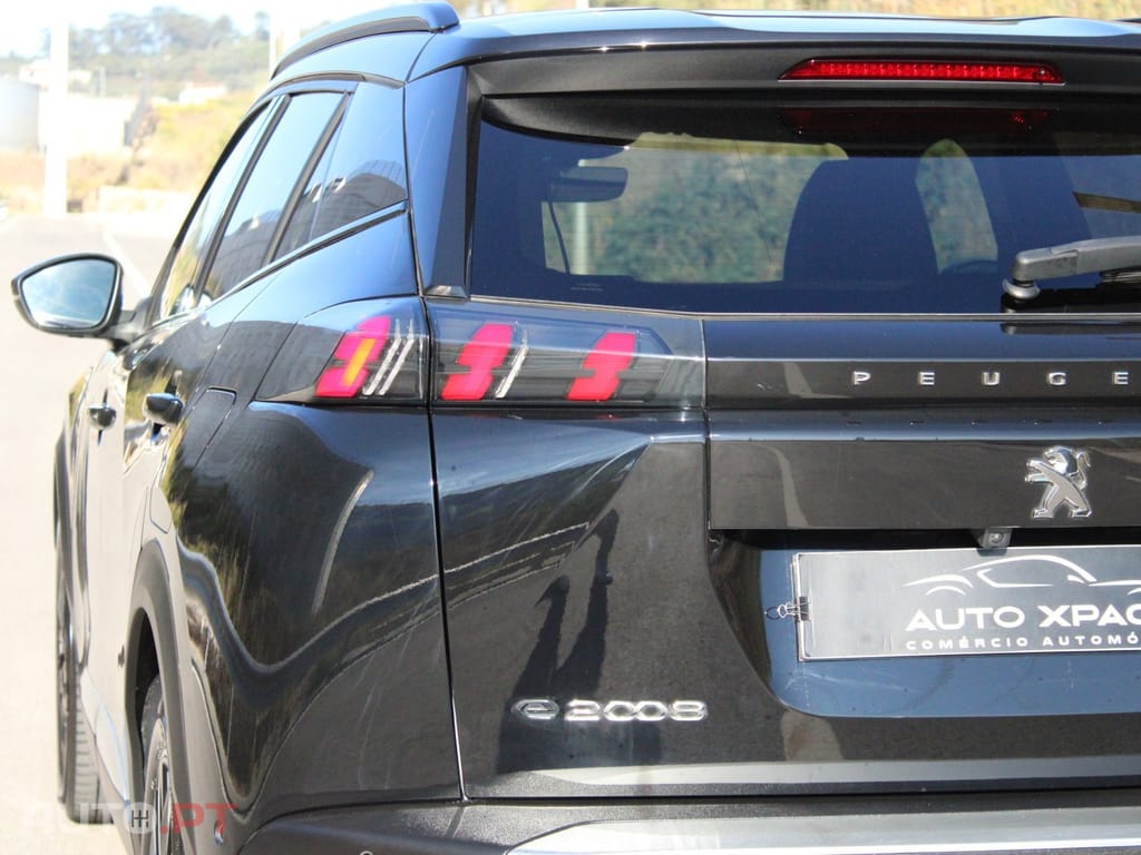 Peugeot E-2008 GT Pack