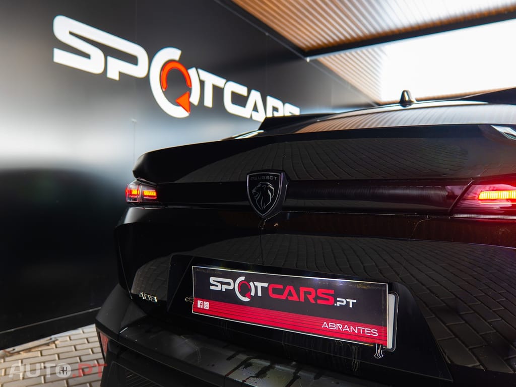 Peugeot 408 1.2 PureTech Allure EAT8