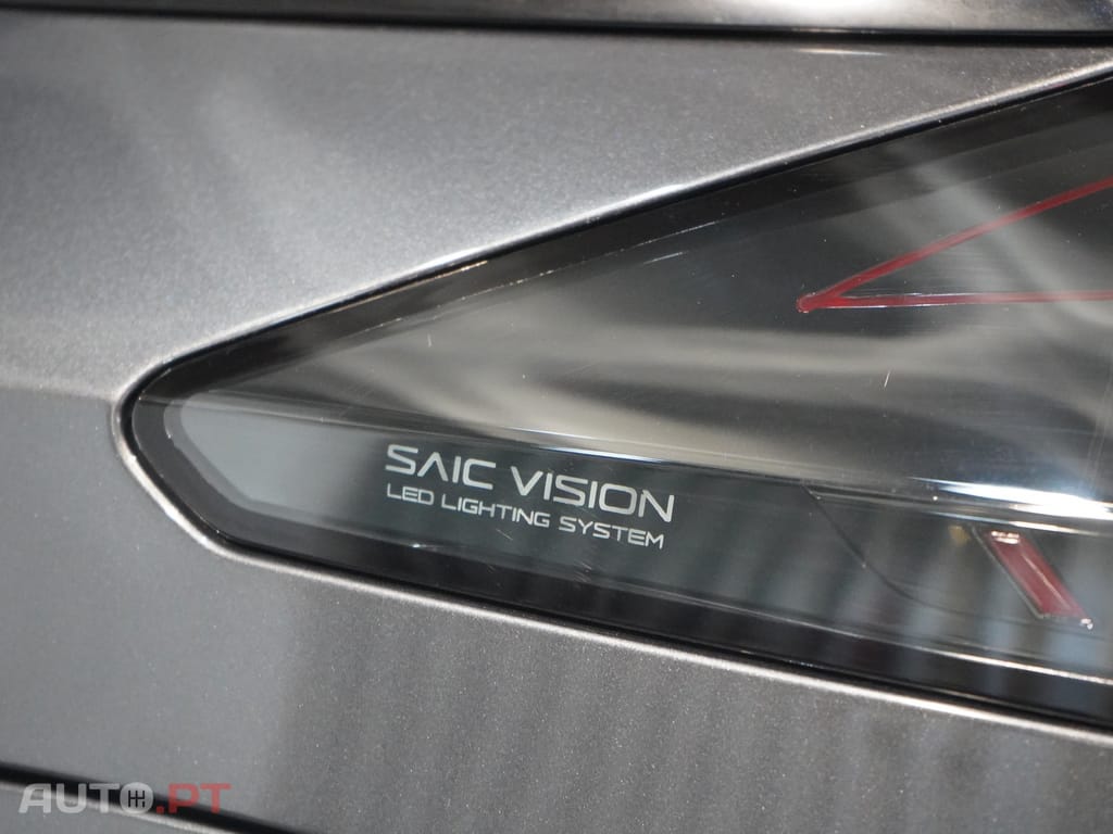 MG MG4 64 kWh Luxury